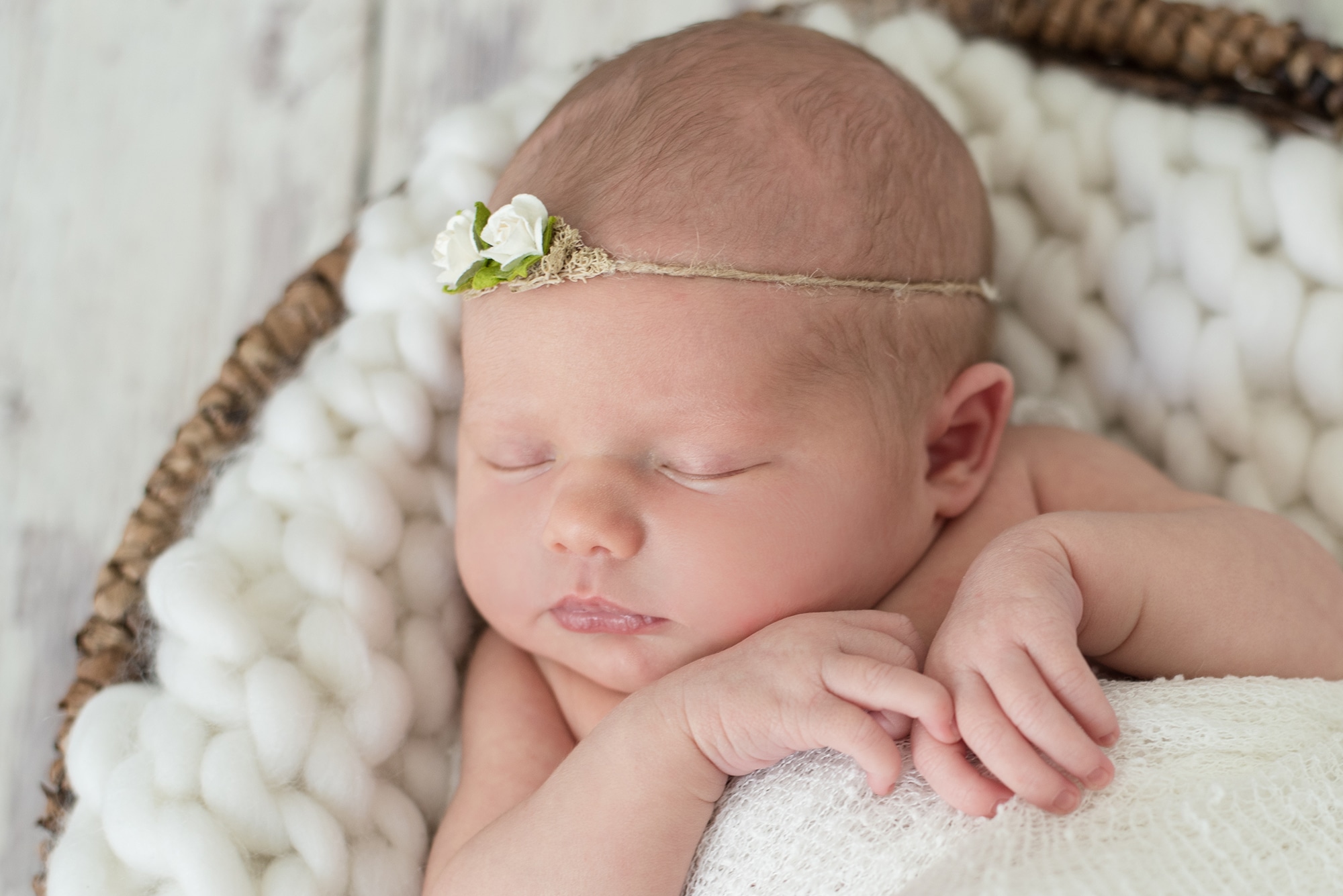 Lafayette Indiana Newborn Photos | Softball Newborn Photos | Lafayette Indiana Photographer | Luminant Photography | Ailyn Fry | Newborn Photographer