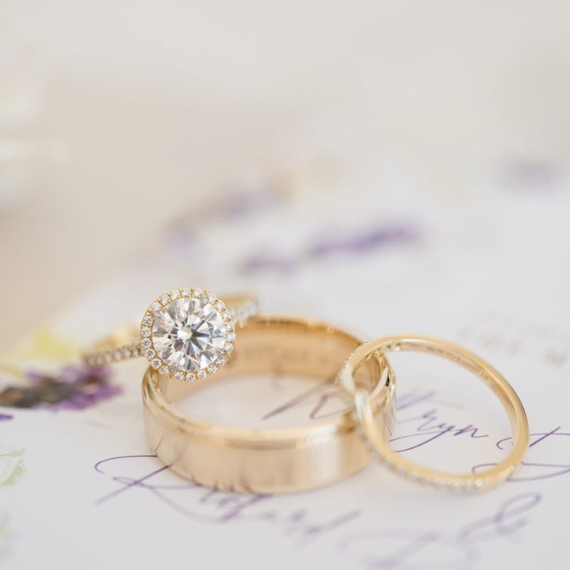 Close up of gold rings by Indianapolis wedding photographer Victoria Rayburn Photography