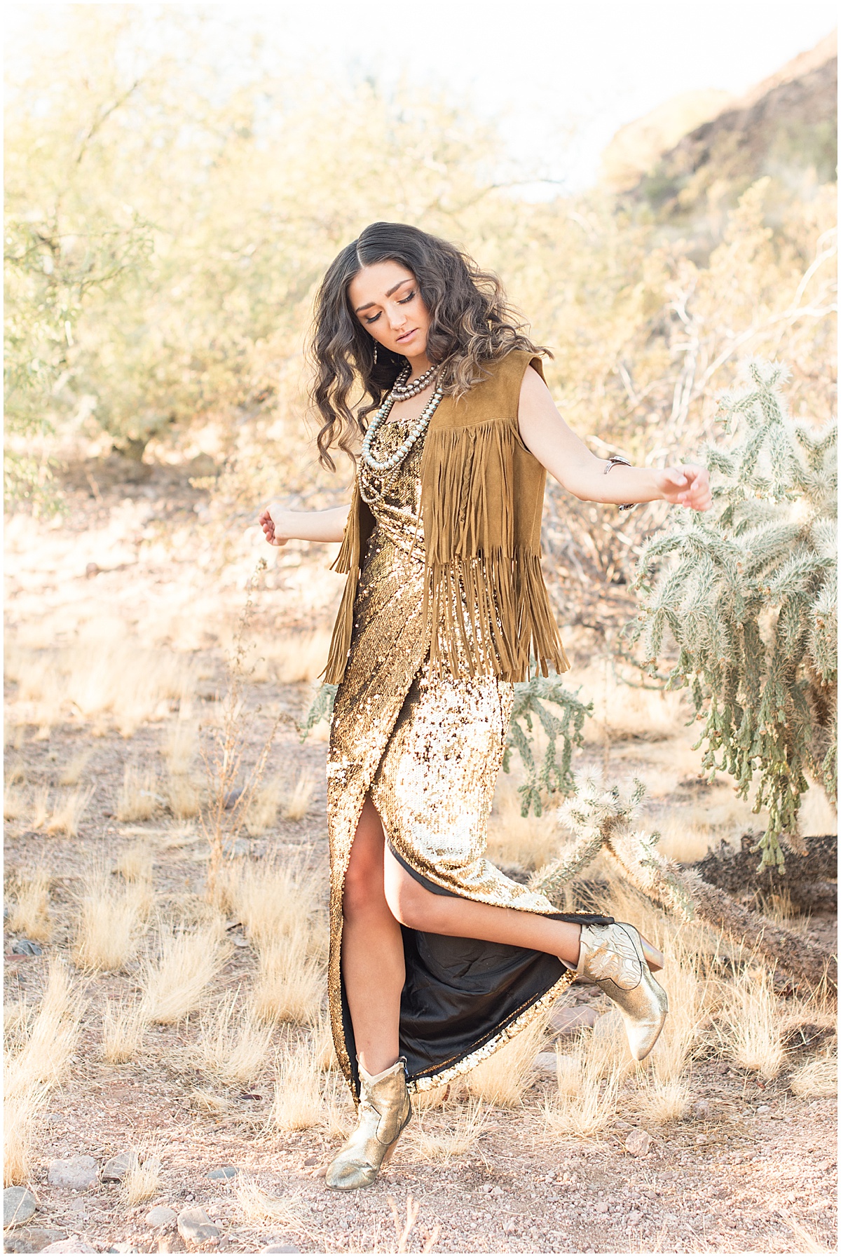 Desert styled shoot at Showit United organized by Christianne Taylor