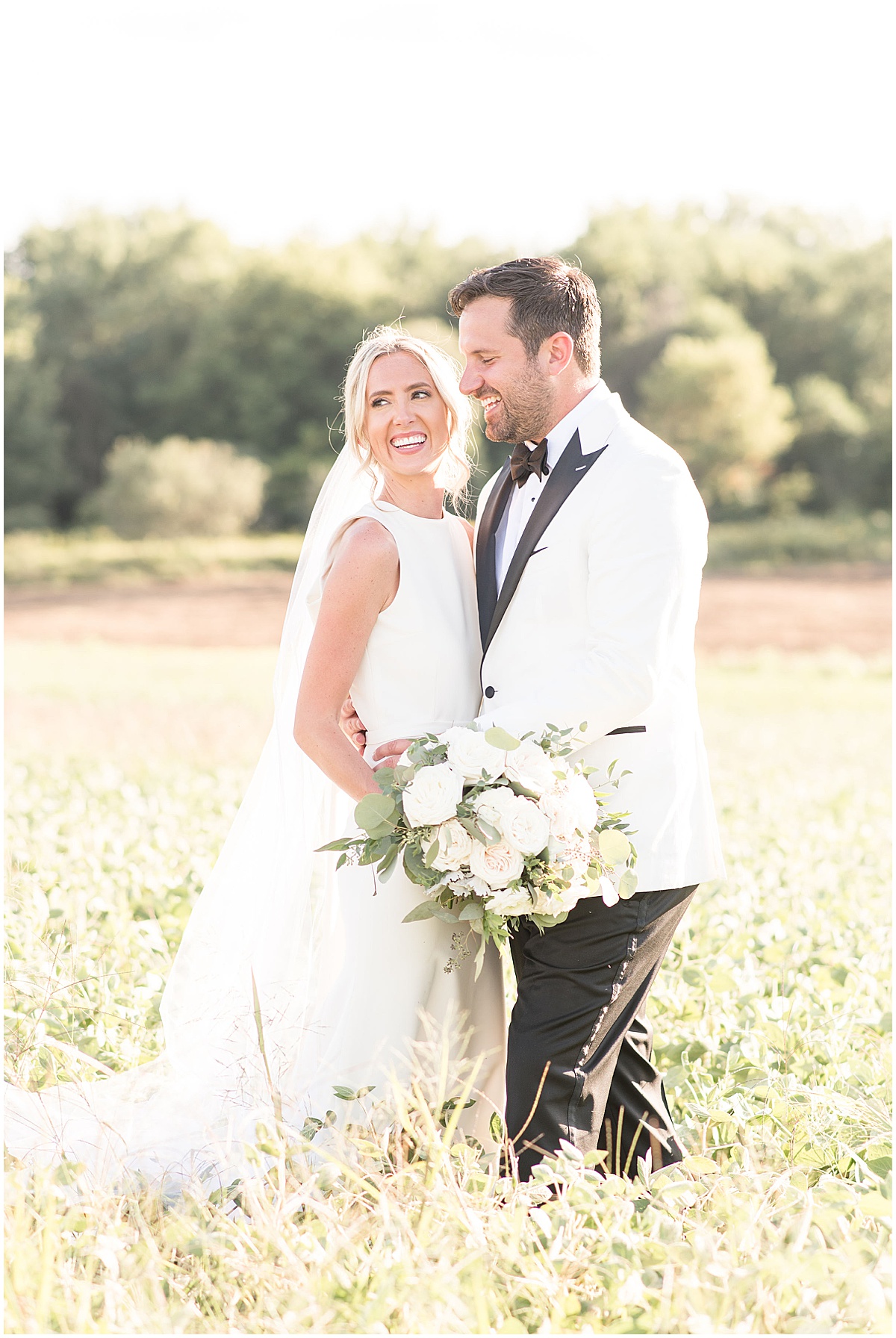 Wedding in Rochester, Indiana photographed by Victoria Rayburn Photography