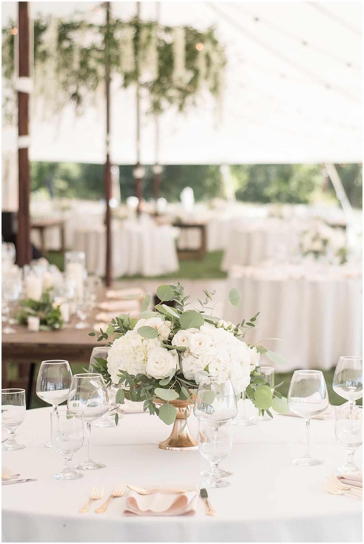 Wedding in Rochester, Indiana photographed by Victoria Rayburn Photography