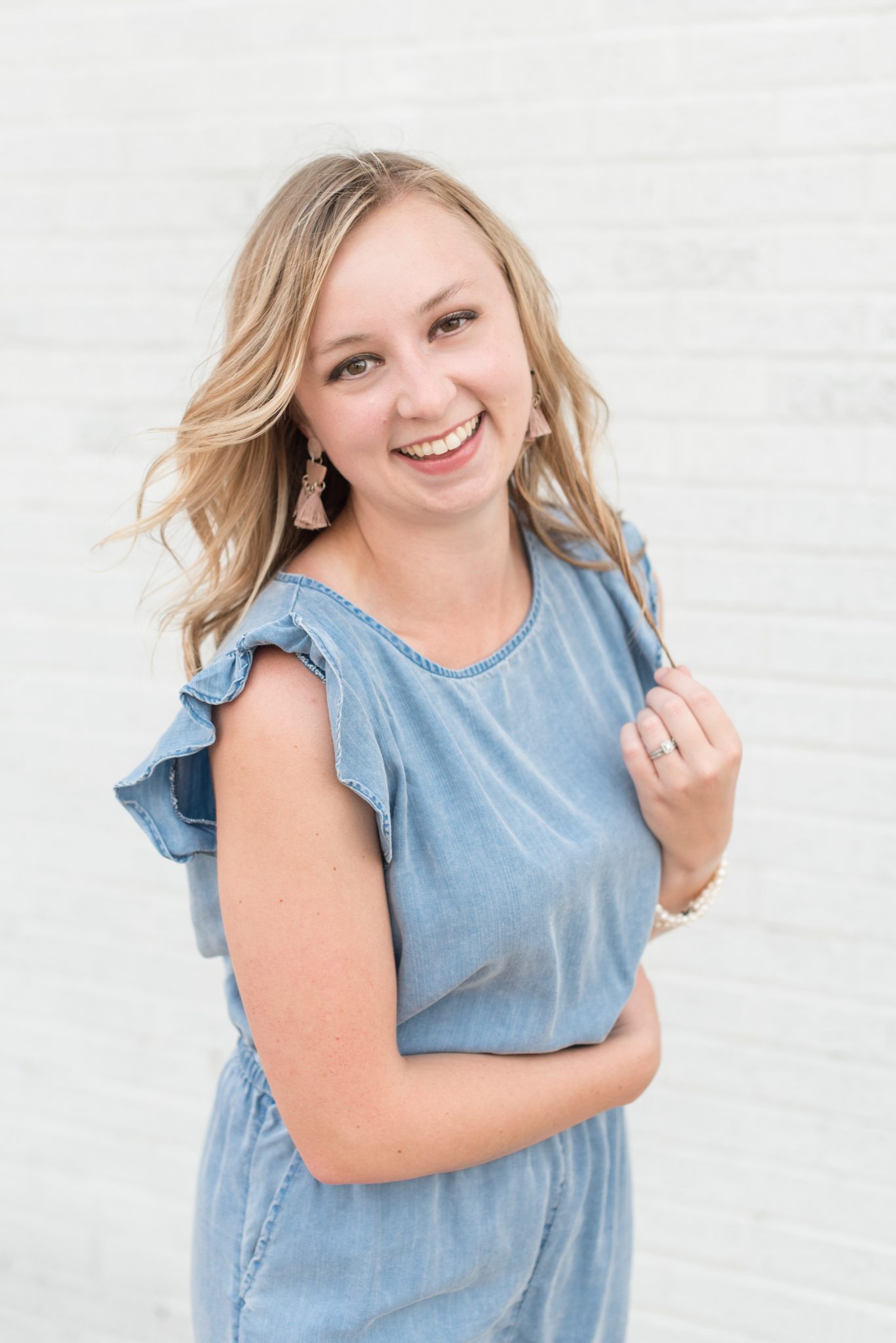 Shelby Schambach: Senior Photos at Newfields in Indianapolis