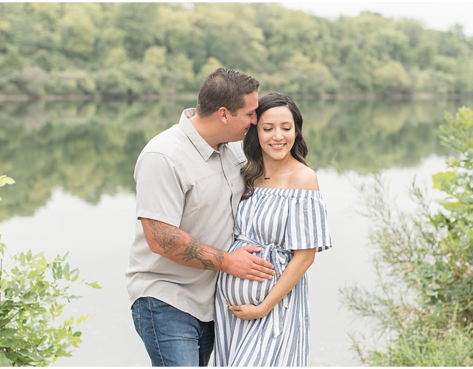 Maternity photos at Fairfield Lakes Park in Lafayette, Indiana