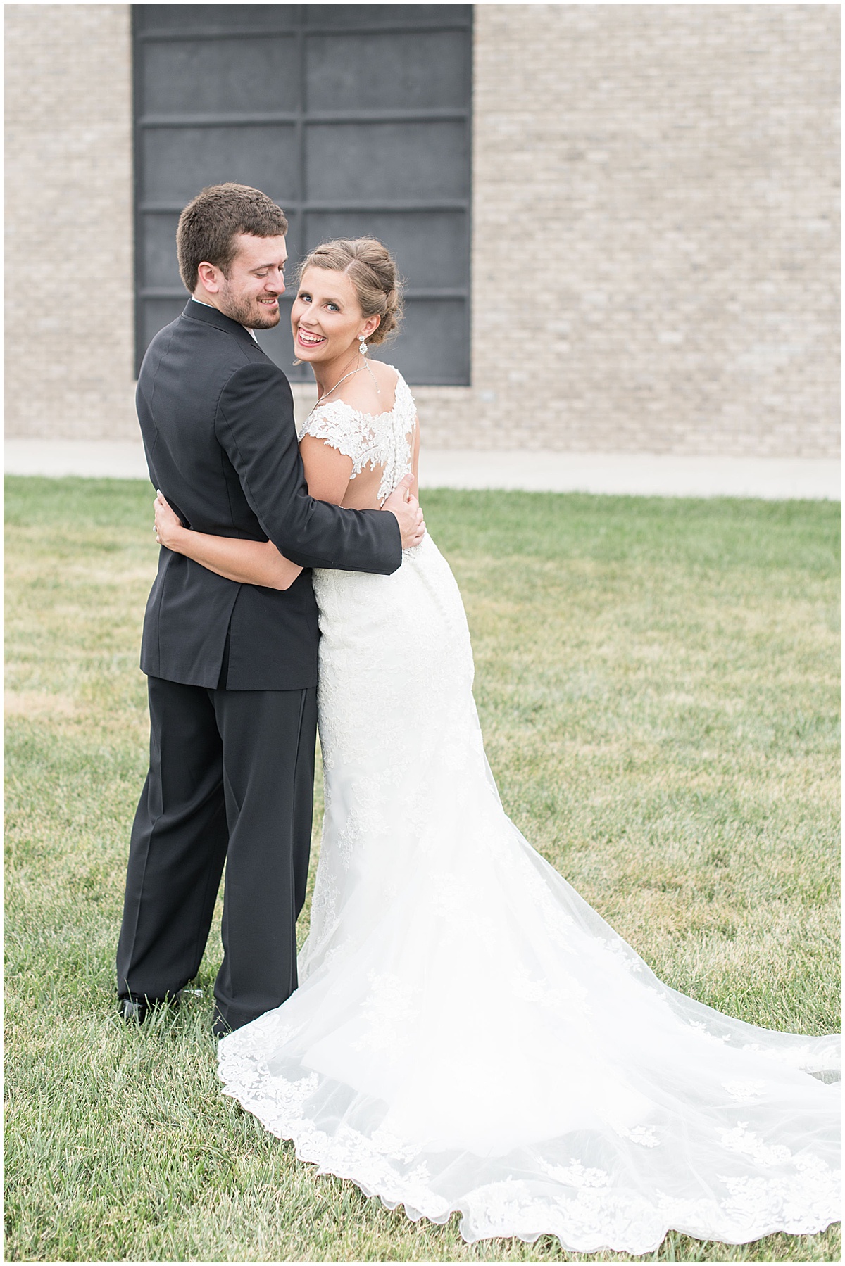 Just married photos after Bel Air Events wedding in Kokomo, Indiana by Victoria Rayburn Photography