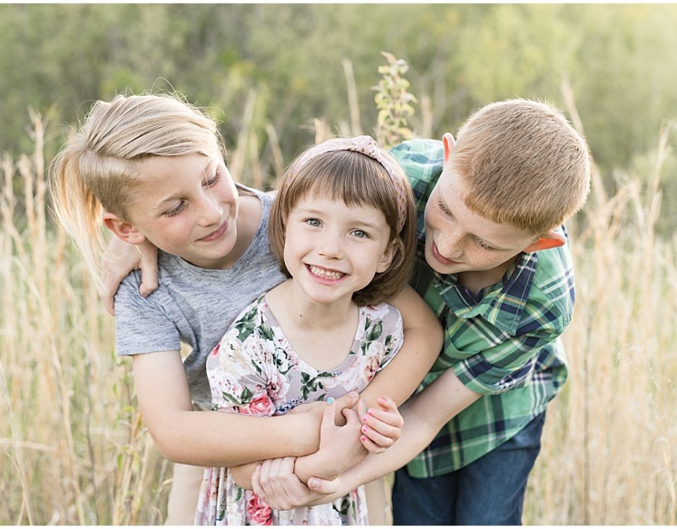 Spring family photos at Fairfield Lakes Park in Lafayette, Indiana by Victoria Rayburn Photography