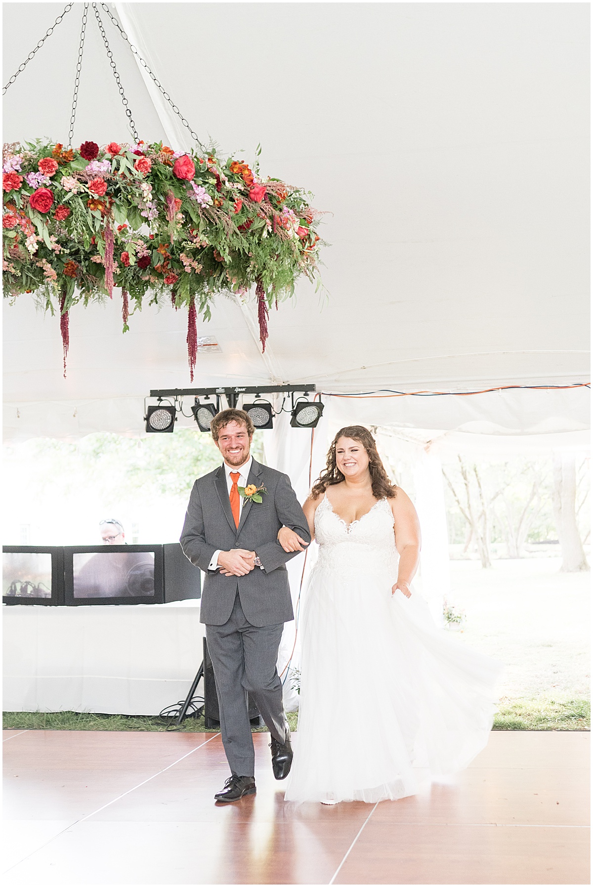 Entrance of outdoor private property wedding in Frankfort, Indiana by Victoria Rayburn Photography