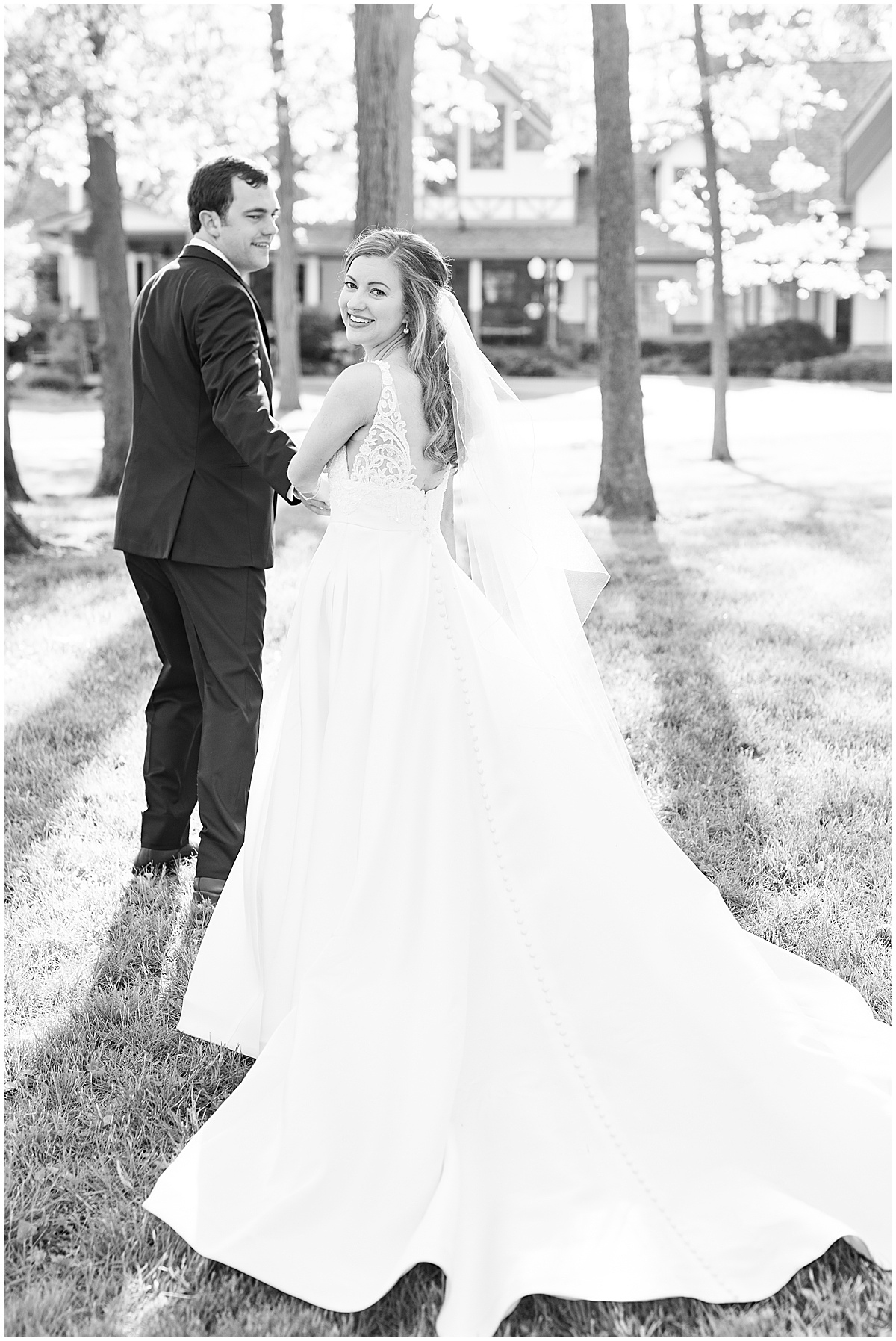 Bride and groom at Lizton Lodge wedding in Lizton, Indiana photographed by Lafayette, Indiana wedding photographer Victoria Rayburn Photography