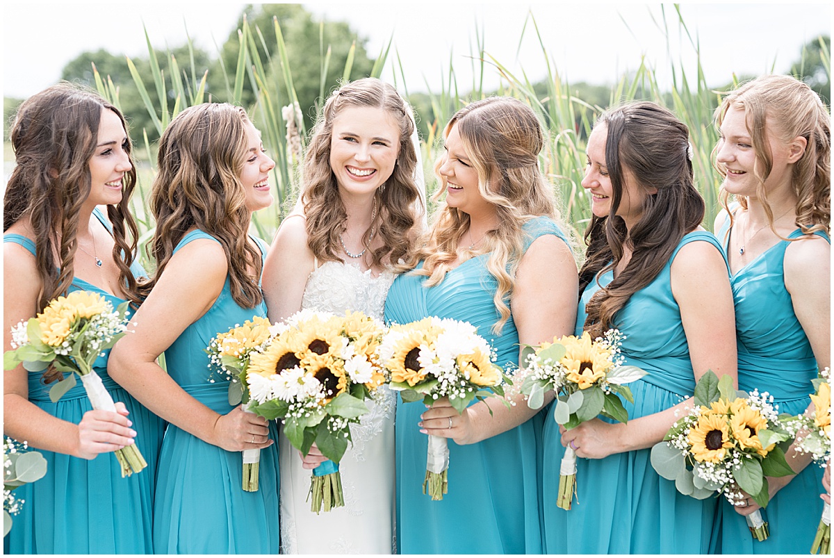 Bridesmaids at River Glen Country Club wedding in Fishers, Indiana photographed by Victoria Rayburn Photography