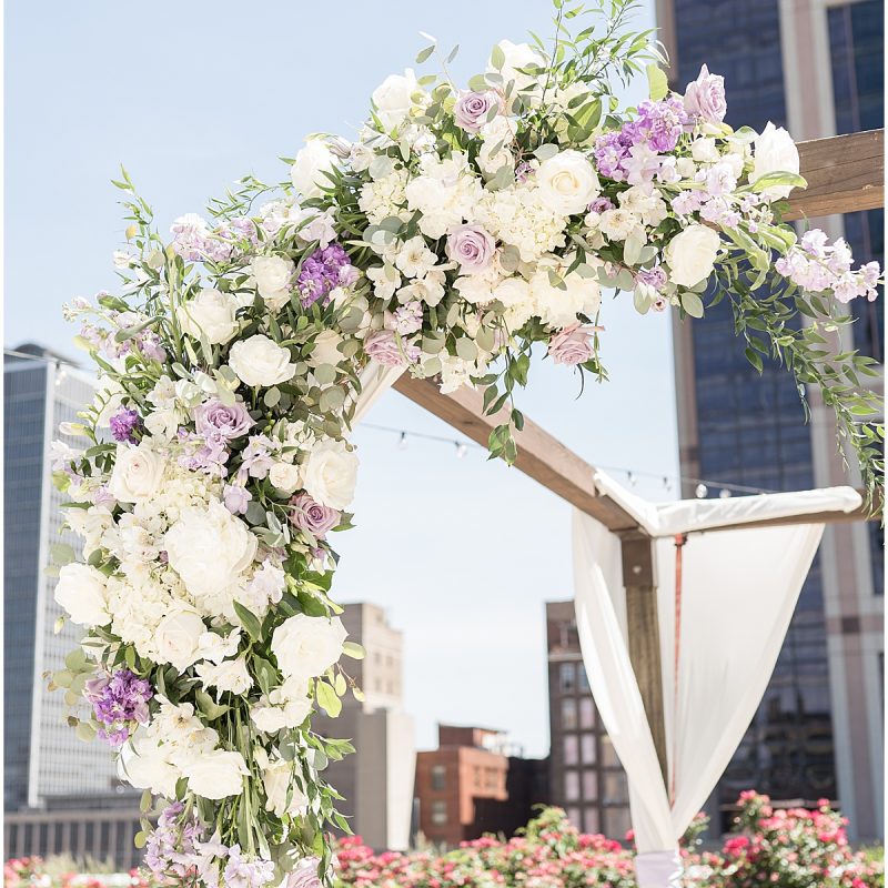 Flowers on alter of JPS Events Wedding in Downtown Indianapolis