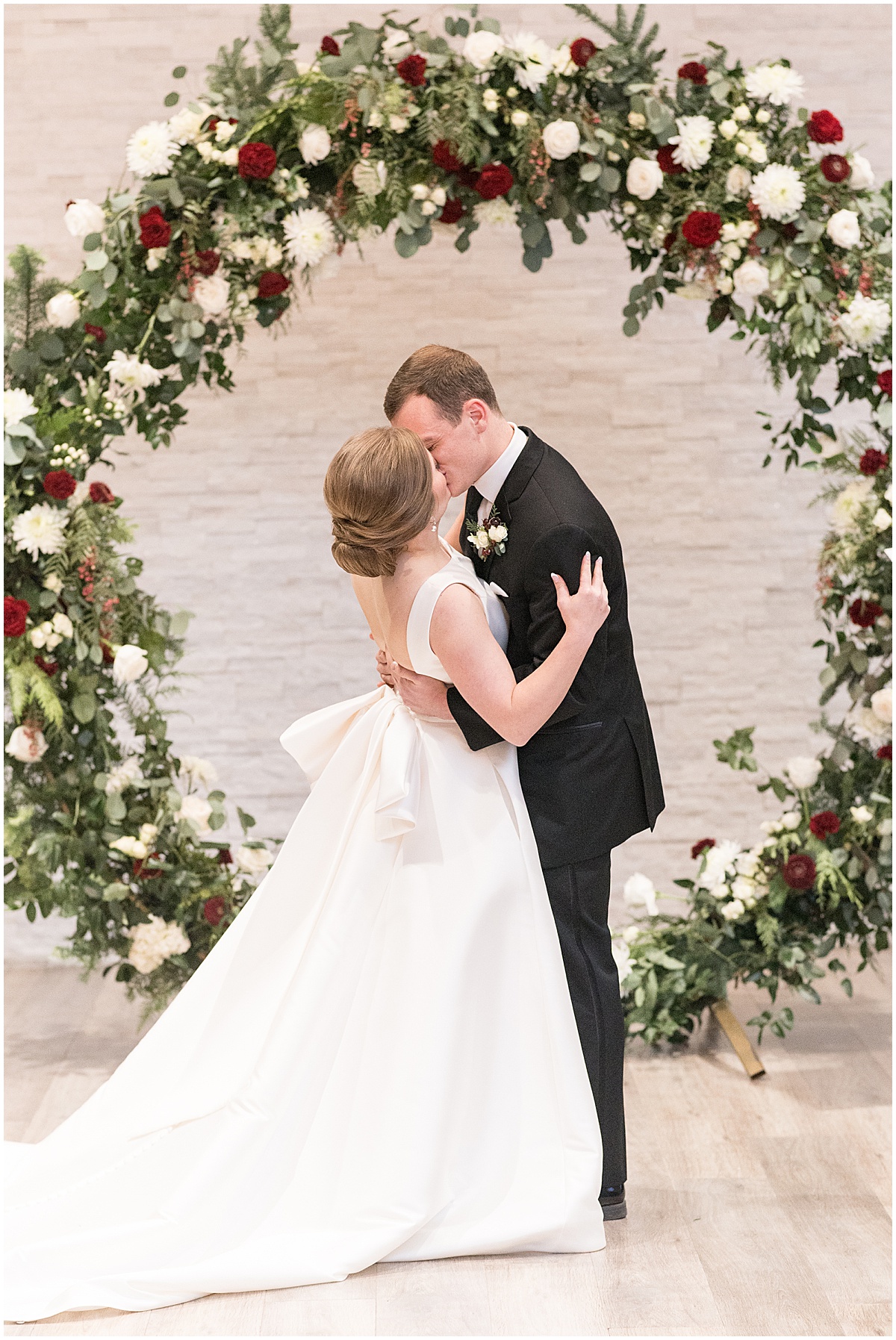 Bride and groom kiss at Allure on the Lake wedding in Chesterton, Indiana